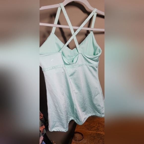 Lululemon dance strap tank aquamarine cross strap ballerina sz 6 self bra - Picture 10 of 12